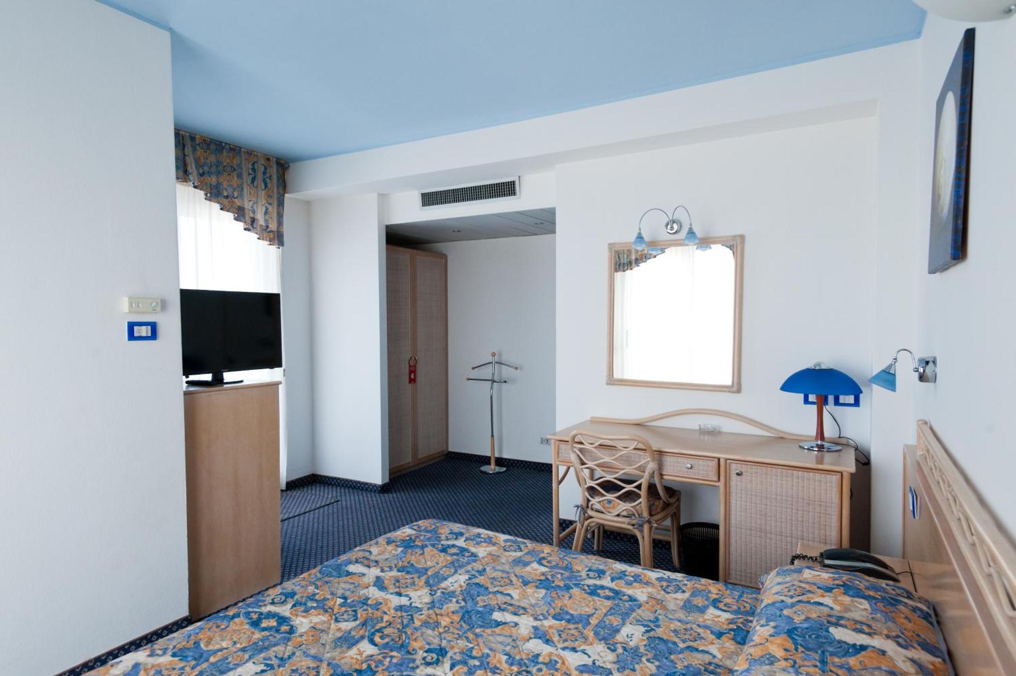 El Cid Campeador - Family Hotel Rimini Esterno foto