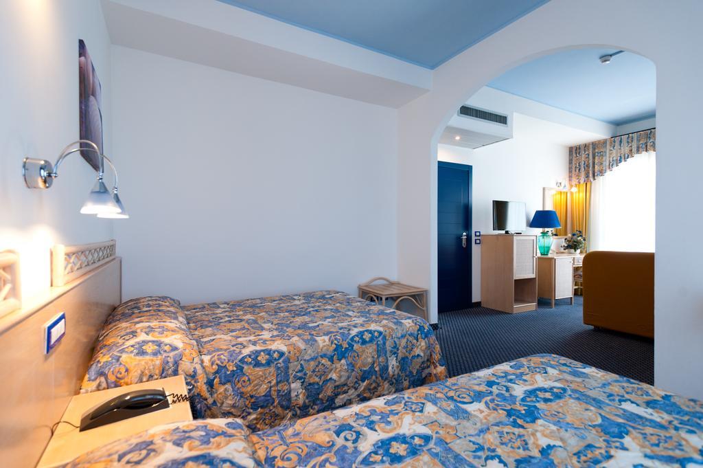 El Cid Campeador - Family Hotel Rimini Esterno foto