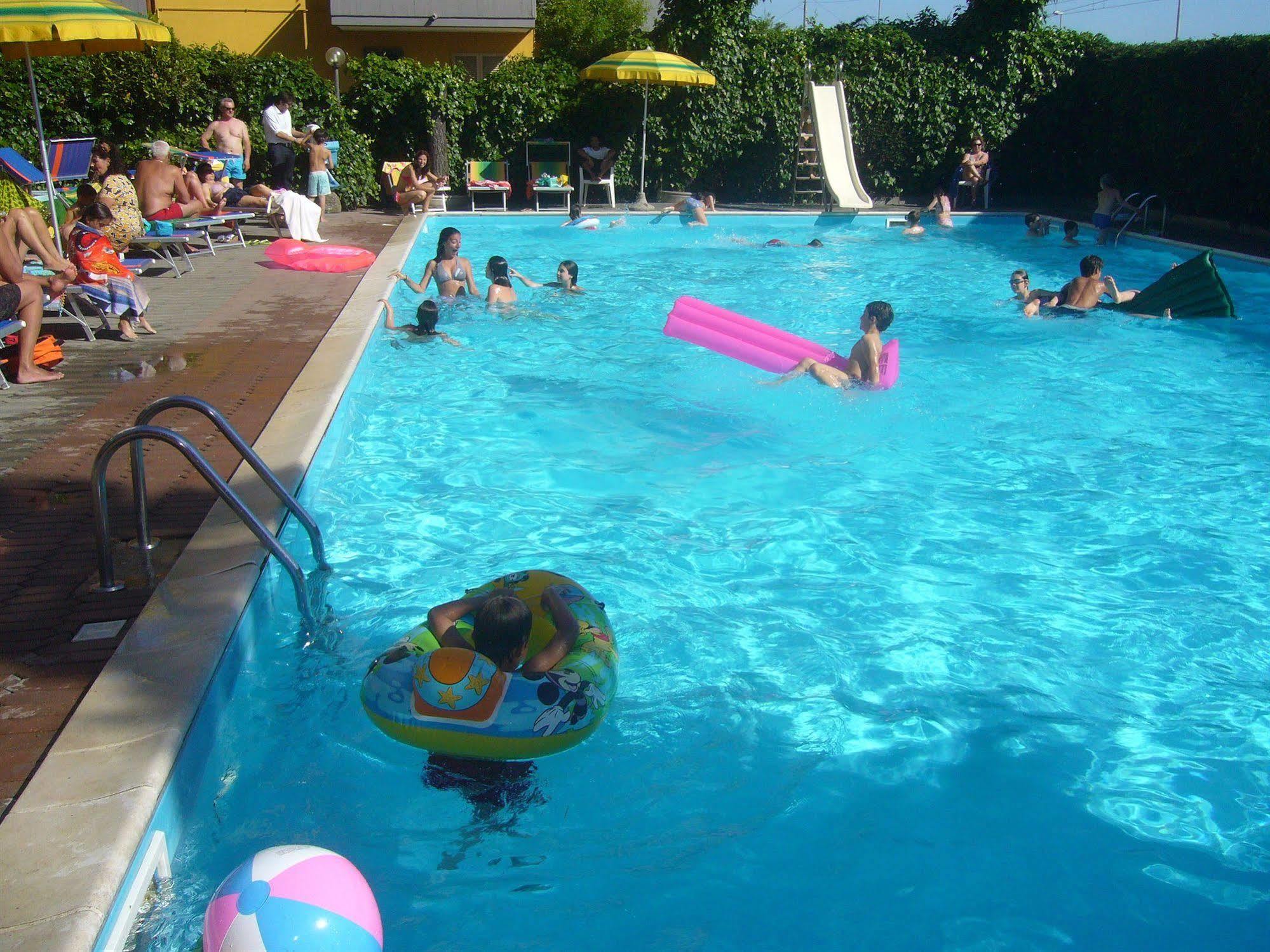 El Cid Campeador - Family Hotel Rimini Esterno foto